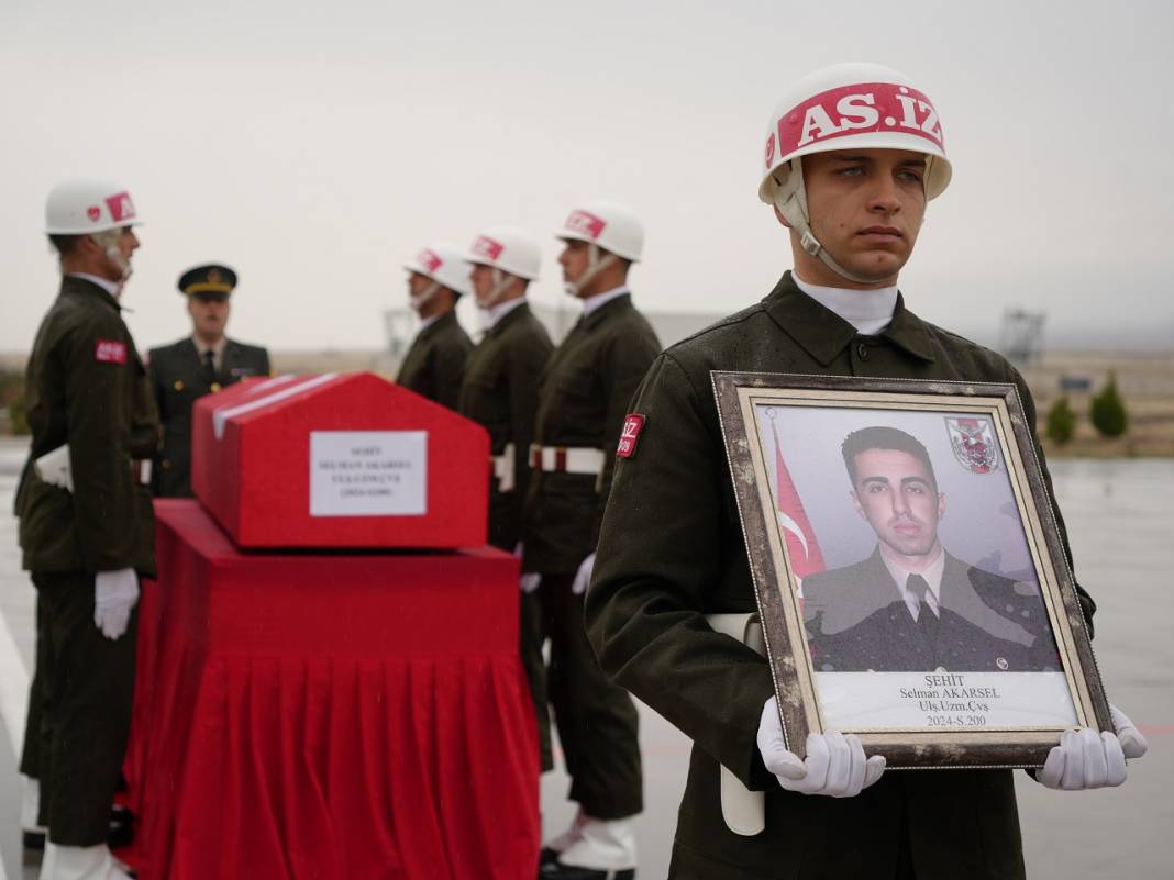 Konyalı şehide Iğdır'da tören düzenlendi: Cenazesi Konya'ya getirildi 7